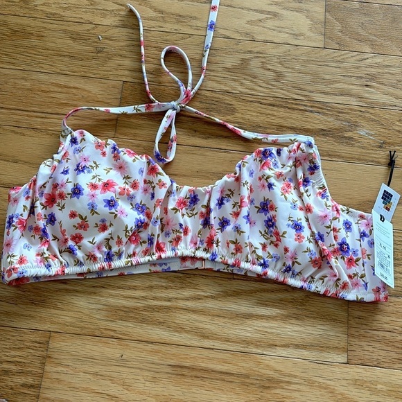 Shade & Shore | Swim | Shade
Shore Ruched Bralette Bikini Top new - Picture 5 of 5